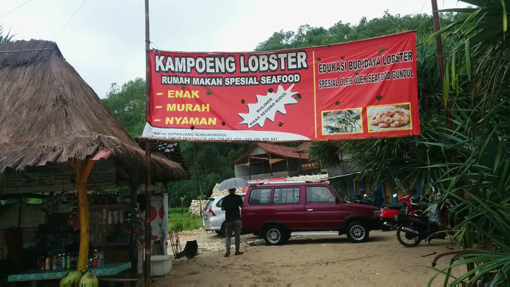 spandung kampung lobster pantai sepanjang